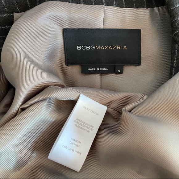 Bcbg maxazria brown pinstripe short sleeve jacket, wide leg pants set - Picture 10 of 15